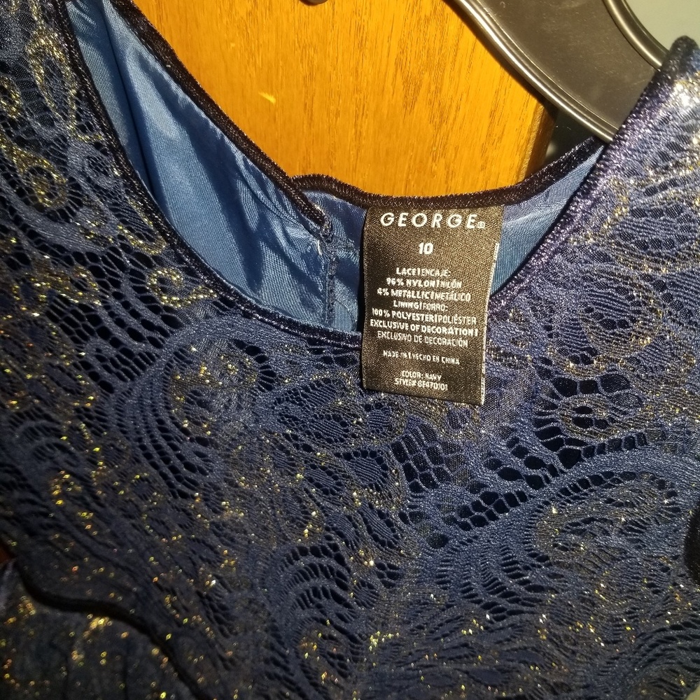 Dress - Picture 5 of 8